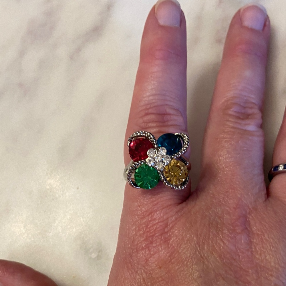 Women’s Elegant Multicolor Faux Gemstone Ring